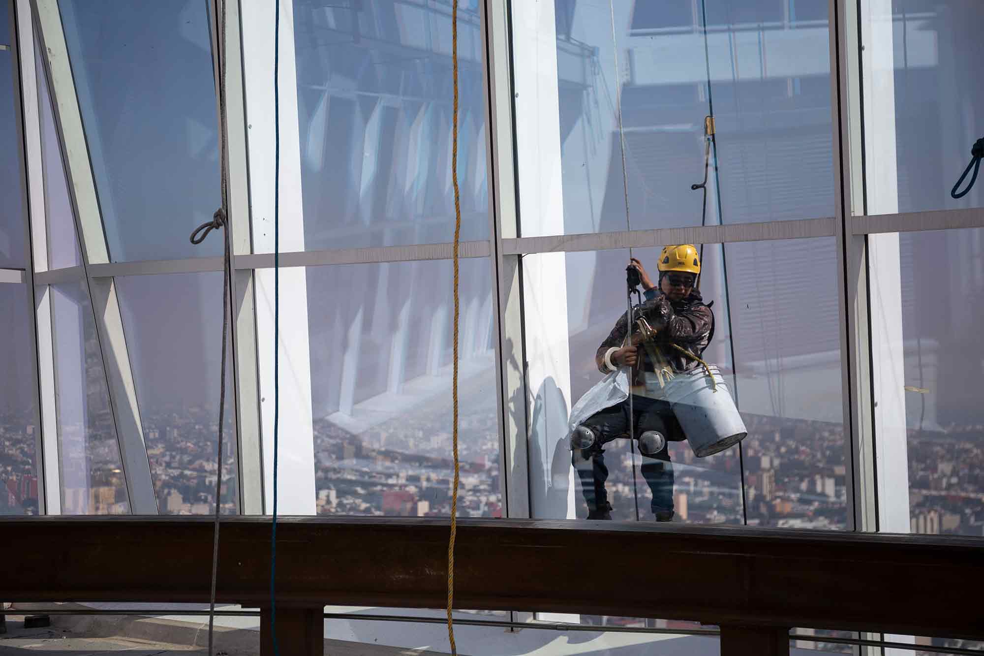The Benefits Of Rope Access Window Cleaning, And Why They Work