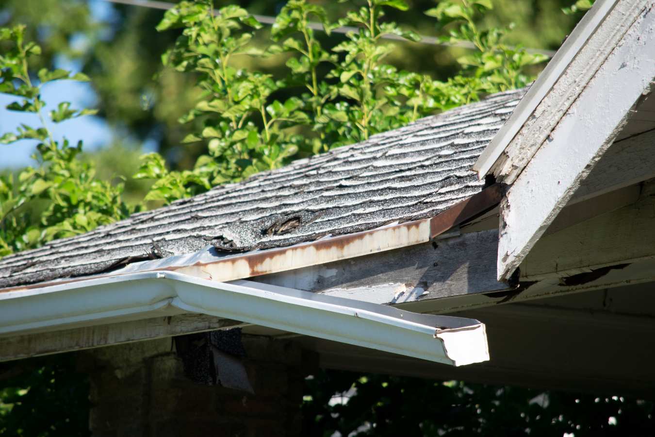 Broken eavestrough